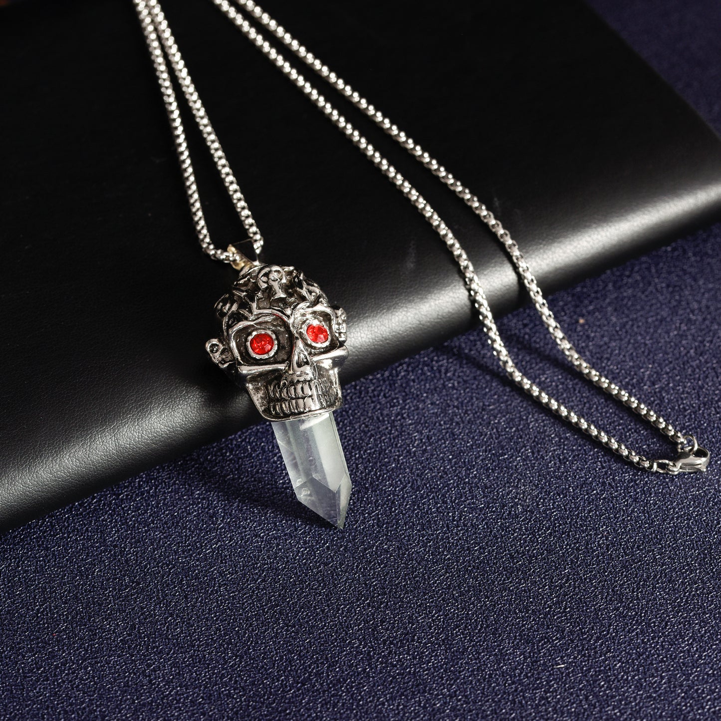 Gothic style pendant