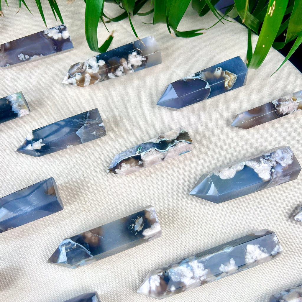 black flower agate tower
