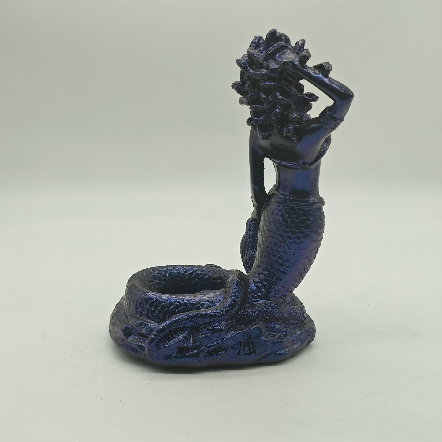 Medusa Holder