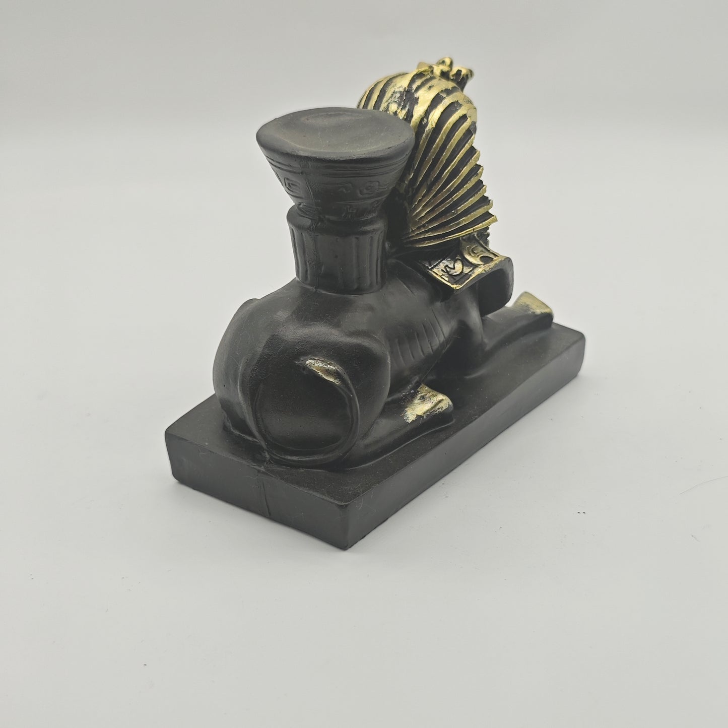 Sphinx Holder