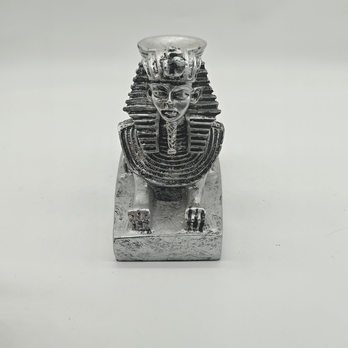 Sphinx Holder