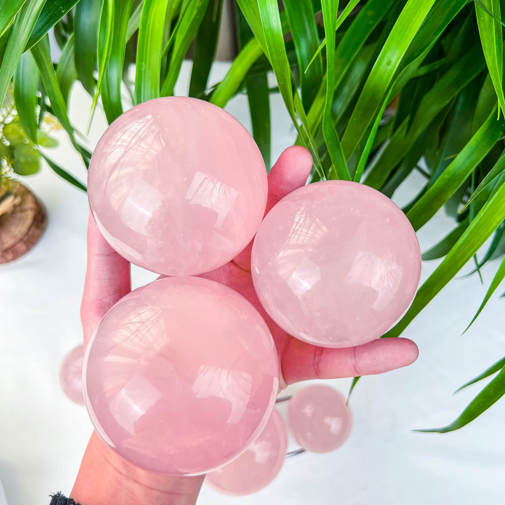 rose quartz sphere