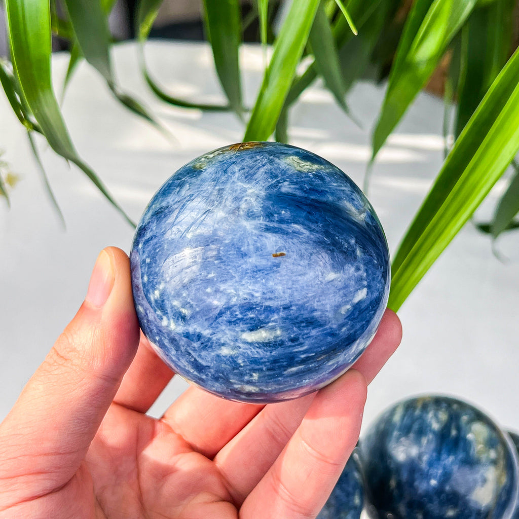 kyanite sphere