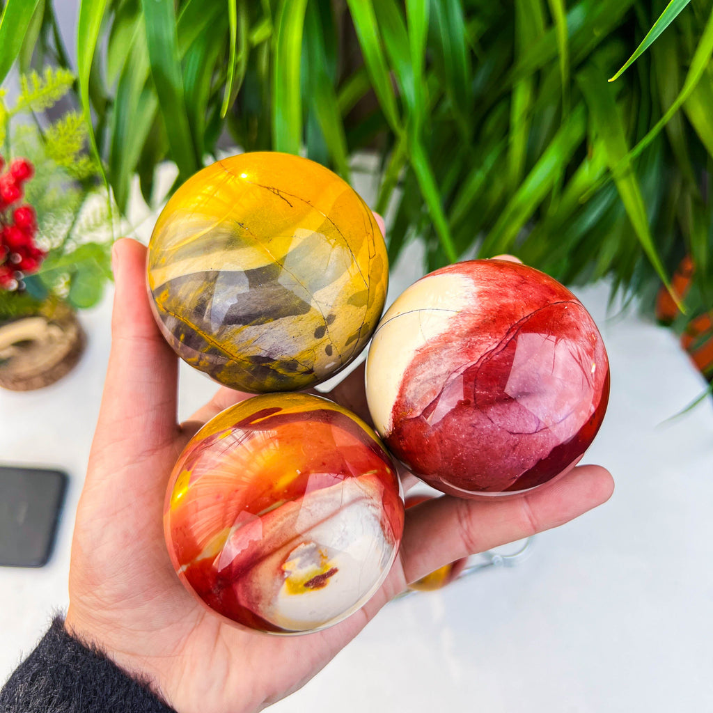 mookaite sphere
