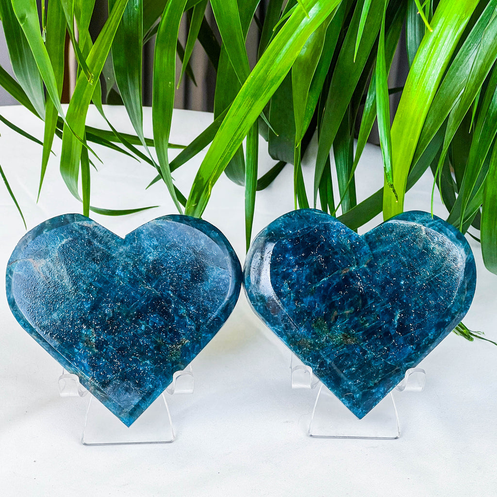 blue apatite heart