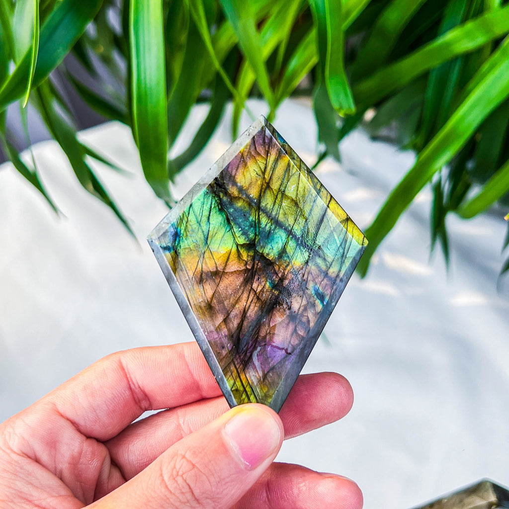 labradorite rhombus