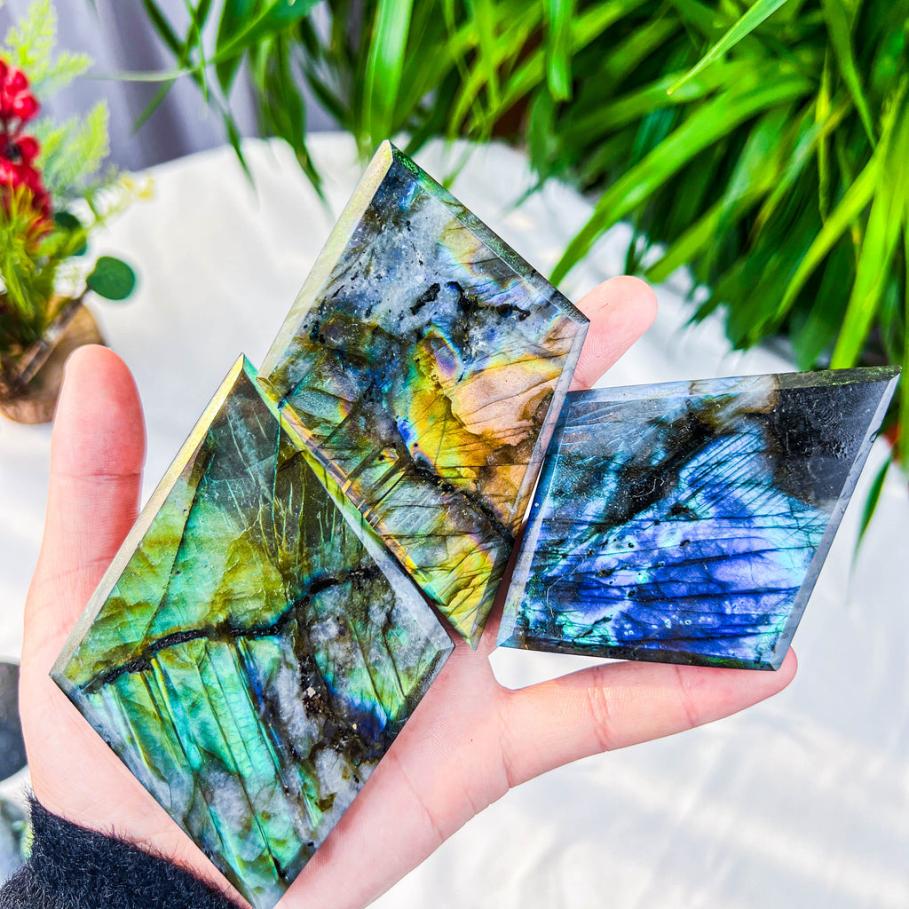 labradorite rhombus